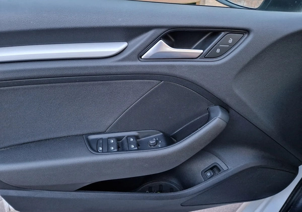 Audi A3 cena 69999 przebieg: 72310, rok produkcji 2017 z Leszno małe 254